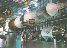 saturn5-rocket-kennedy-space-center-florida